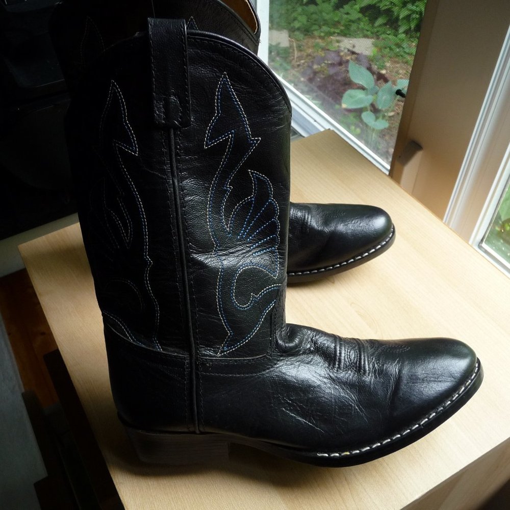 MASTERSON BOOT COMPANY BLACK BLUE EMBROIDERY WESTERN YOUTH  SIZE 5,5D/WOMEN 8